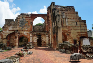 Ruinas del Hospital San Nicolás de Bari, Ciudad Colonial Santo Domingo