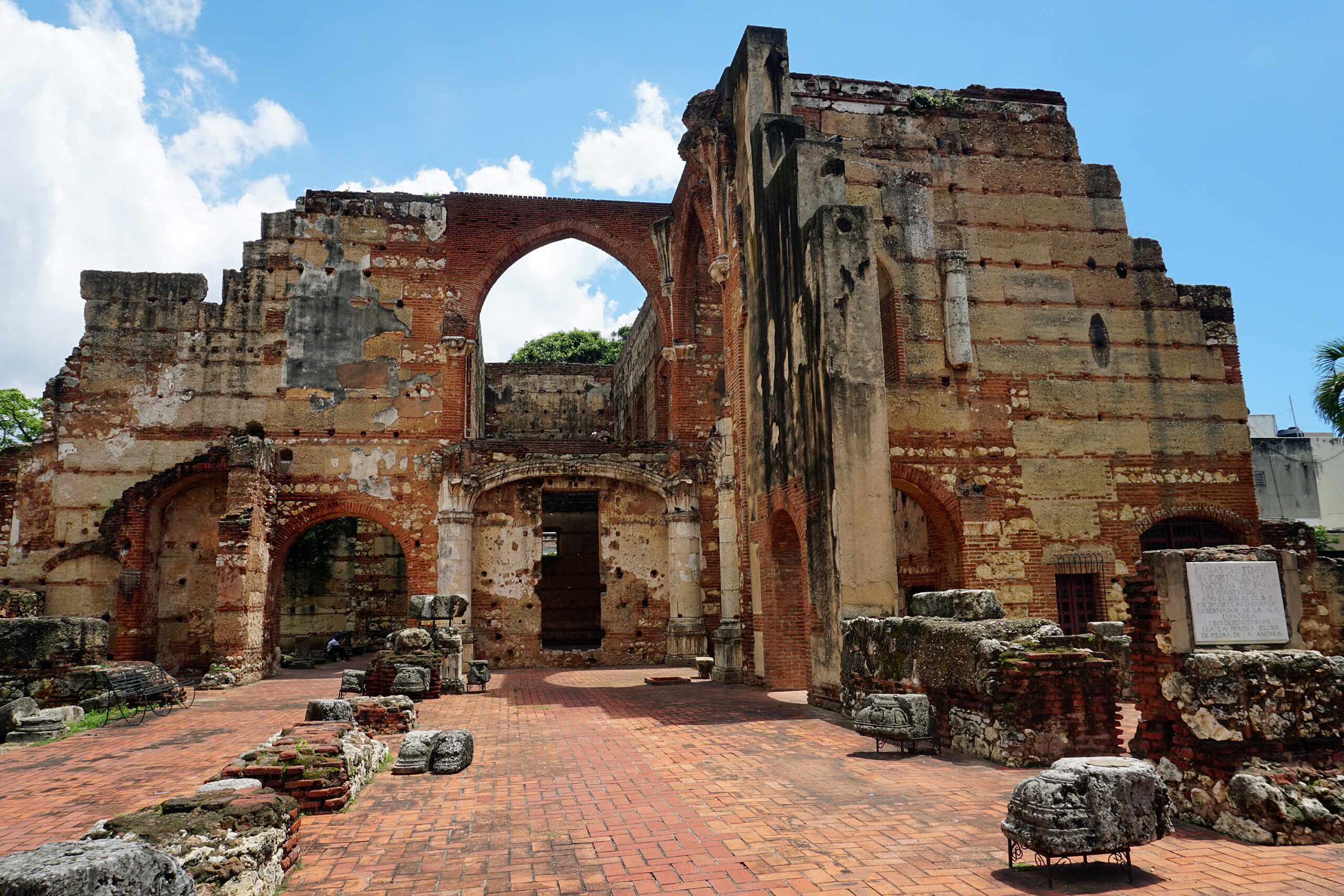 Ruinas del Hospital San Nicolás de Bari, Ciudad Colonial Santo Domingo